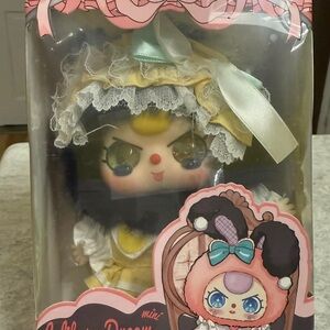 Baby Three Lolita’s Dream Plush – Glitter Gold Eyes – Cureplaneta – New Boxed